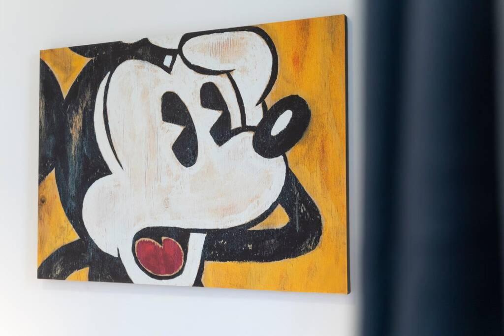 Josef'S Home I Mickey Mouse Apartment Вена Экстерьер фото